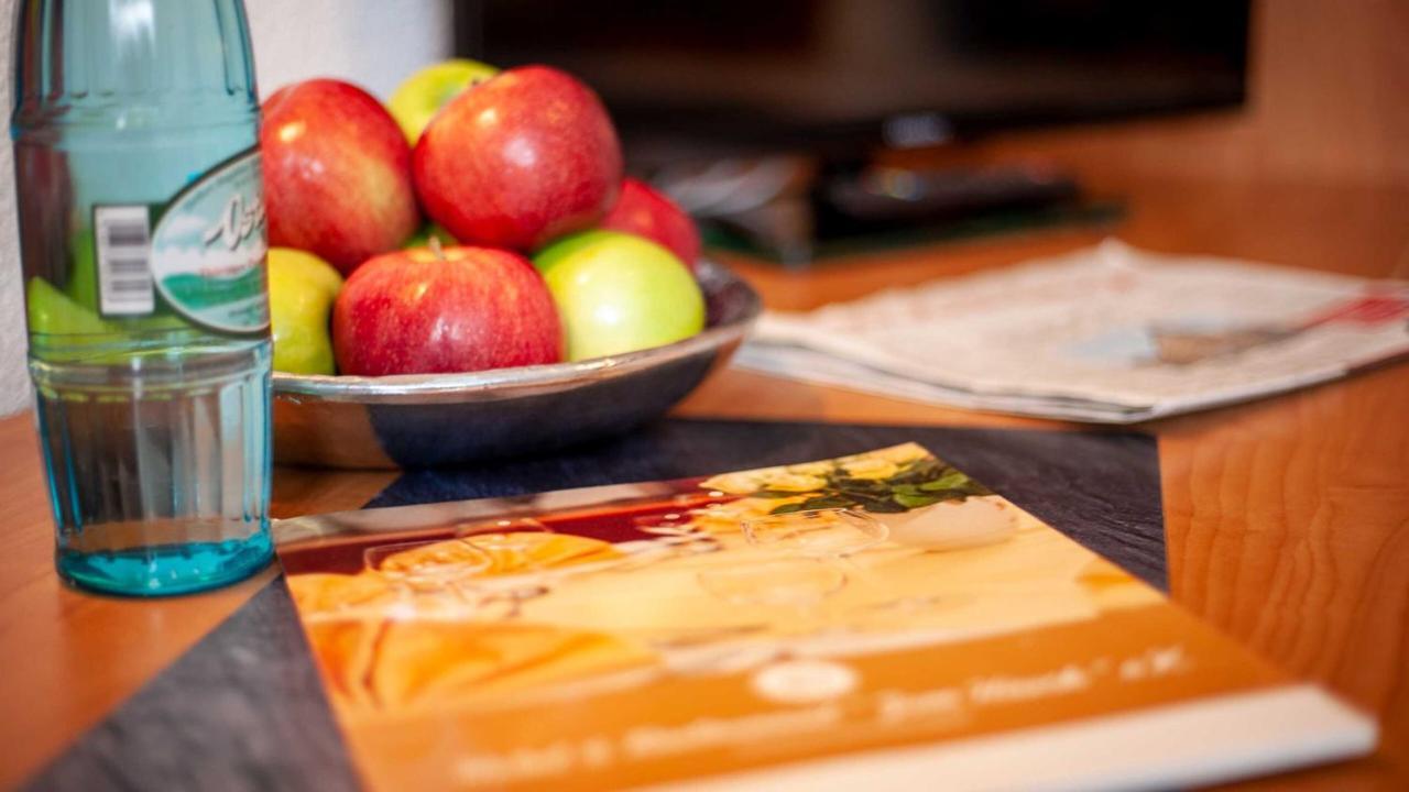 Romhild Hotel & Restaurant Zum Hirsch מראה חיצוני תמונה