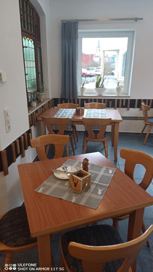Romhild Hotel & Restaurant Zum Hirsch מראה חיצוני תמונה
