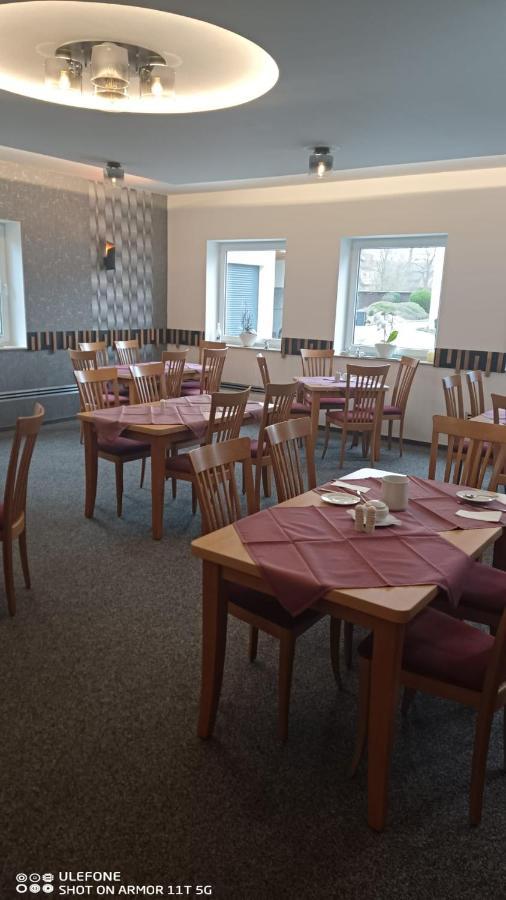 Romhild Hotel & Restaurant Zum Hirsch מראה חיצוני תמונה