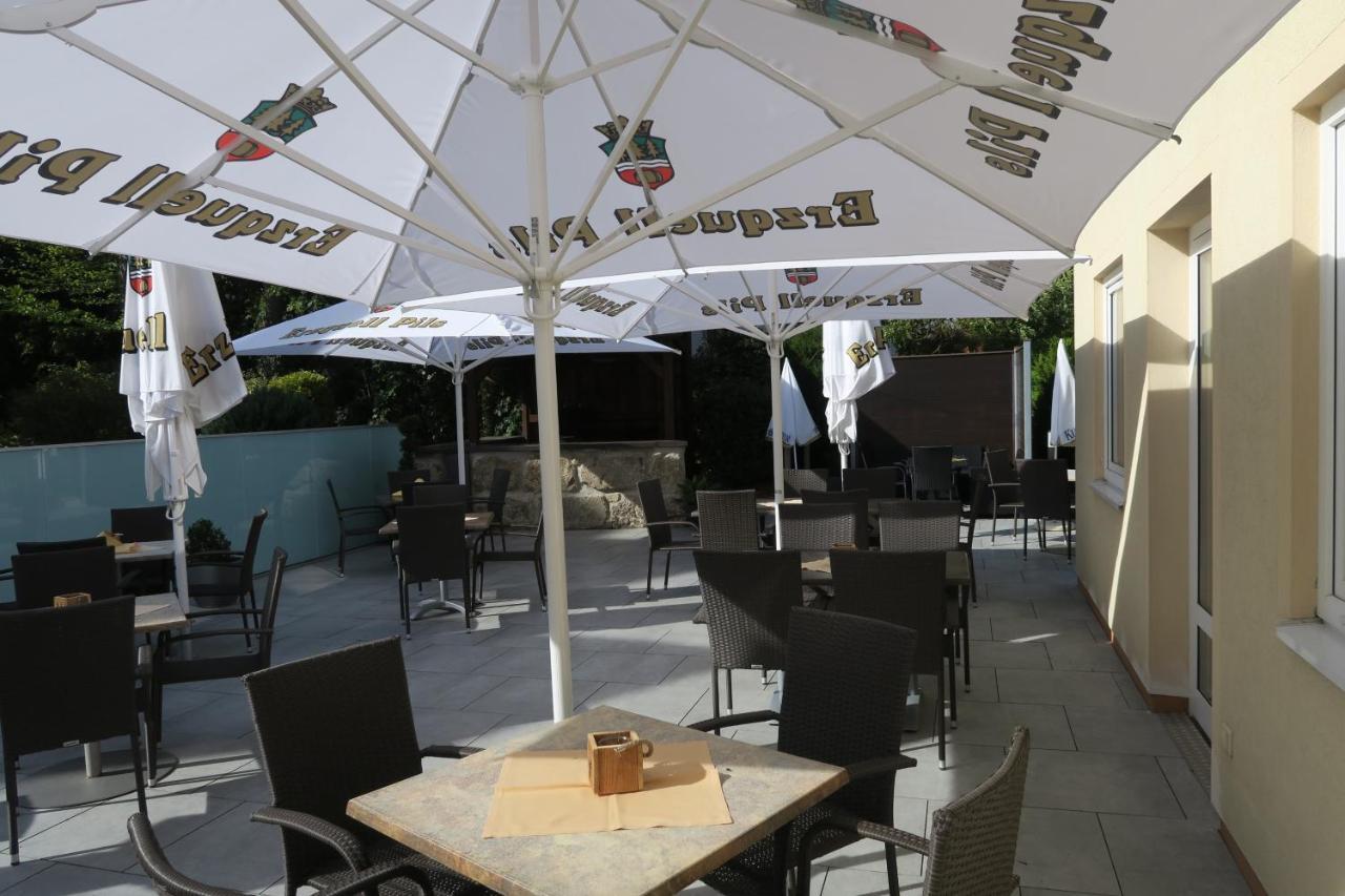 Romhild Hotel & Restaurant Zum Hirsch מראה חיצוני תמונה