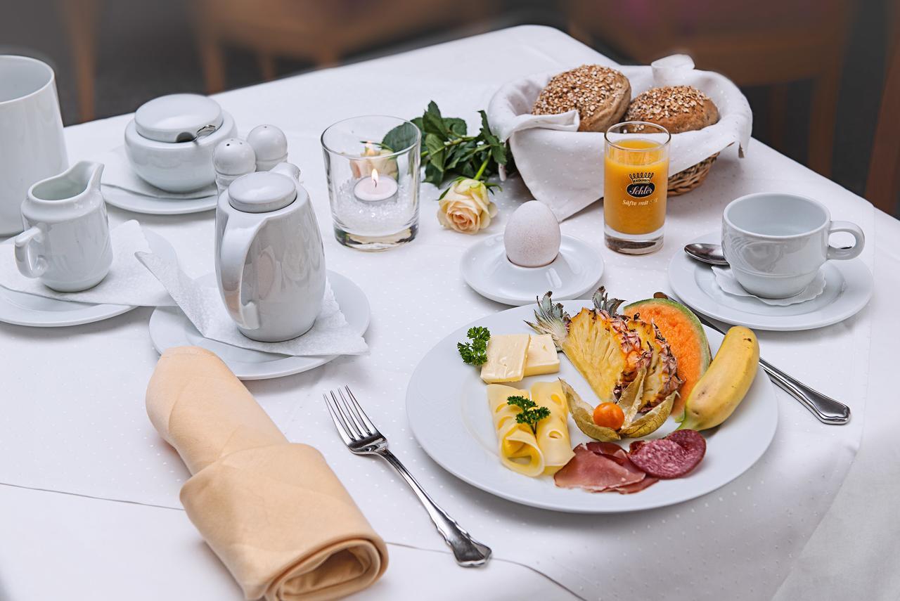 Romhild Hotel & Restaurant Zum Hirsch מראה חיצוני תמונה